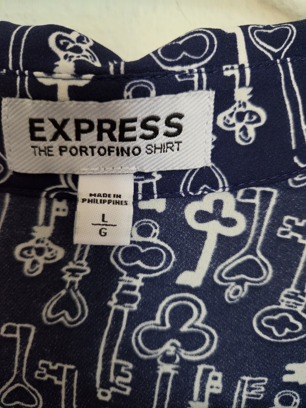 Express Navy Blue Key-Print Blouse - Picture 2 of 3